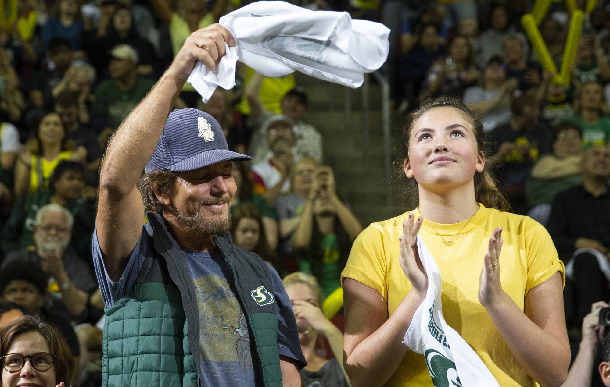 'Flag Day': la hija de Eddie Vedder, Olivia, incluye el tráiler de la banda sonora del nuevo drama de Sean Penn