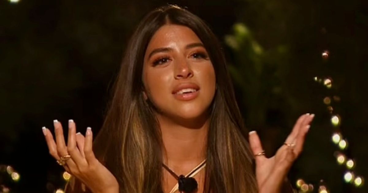 Shannon de Love Island explota mientras Danny permanecía en la villa a pesar del comentario racista