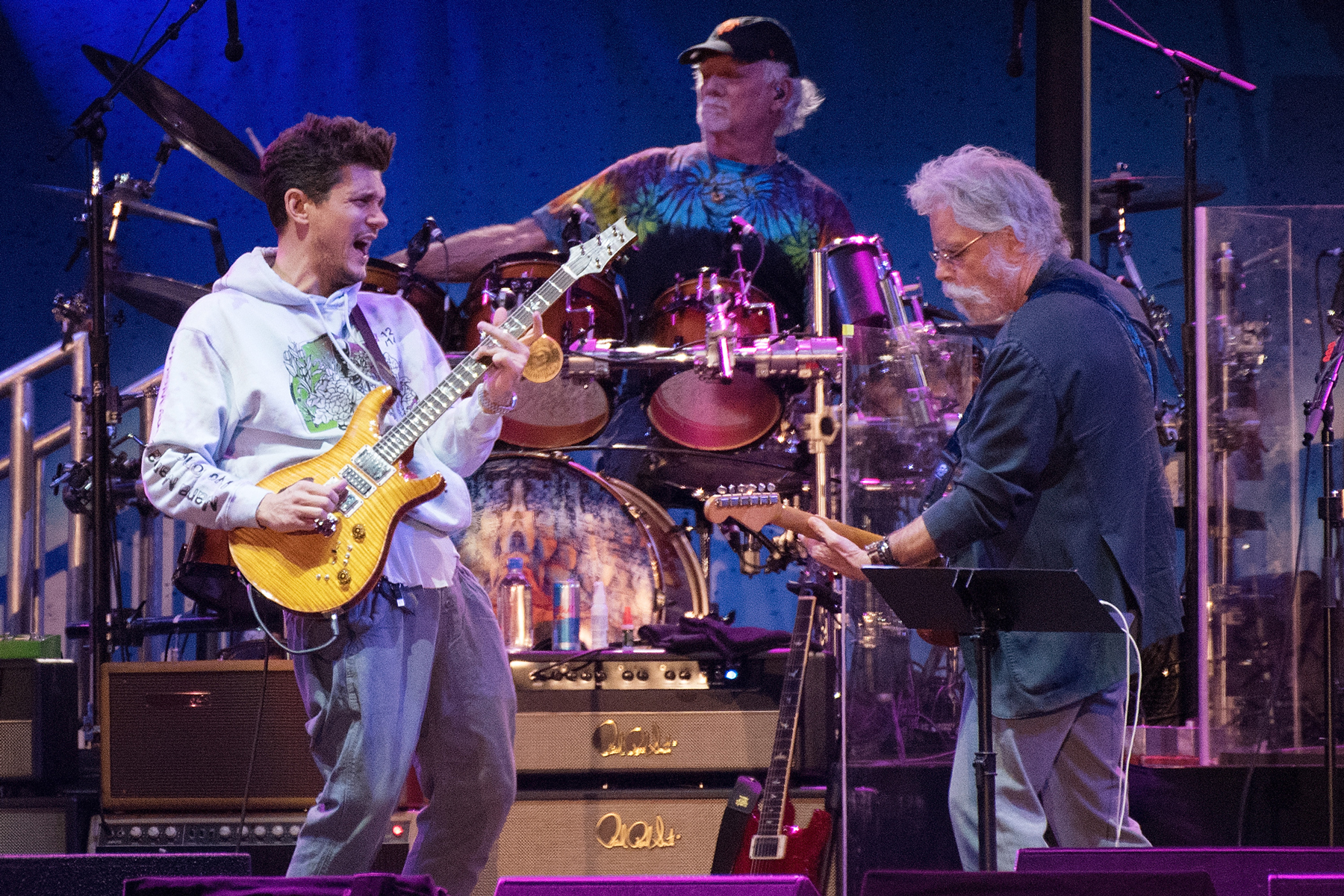 SAN FRANCISCO, CA - NOVEMBER 09:  John Mayer, Bill Kreutzmann and Bob Weir of Dead and Company perform during the Band Together Bay Area Benefit Concert at AT&T Park on November 9, 2017 in San Francisco, California.  (Photo by C Flanigan/FilmMagic)