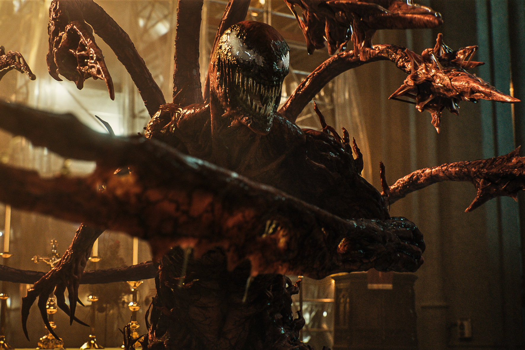 Woody Harrelson abraza el caos en el nuevo tráiler de 'Venom: Let There Be Carnage'