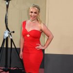 Britney Spears responde a las ofertas de 'mejoras corporales'