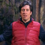 'Solo quiero que sea más horrible para ellos': Vernon Kay ha dicho que cree que los concursantes de I'm A Celebrity de este año deberían recibir menos comida (en la foto del programa en 2020)