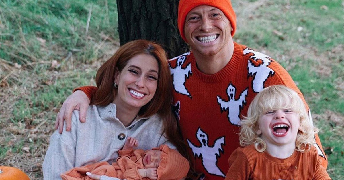 Stacey Solomon y Joe Swash 'ganan Halloween' con disfraces 'ridículamente divertidos'