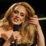 Adele 'nerviosa' cuando su buen amigo Alan Carr la interroga durante una audiencia con