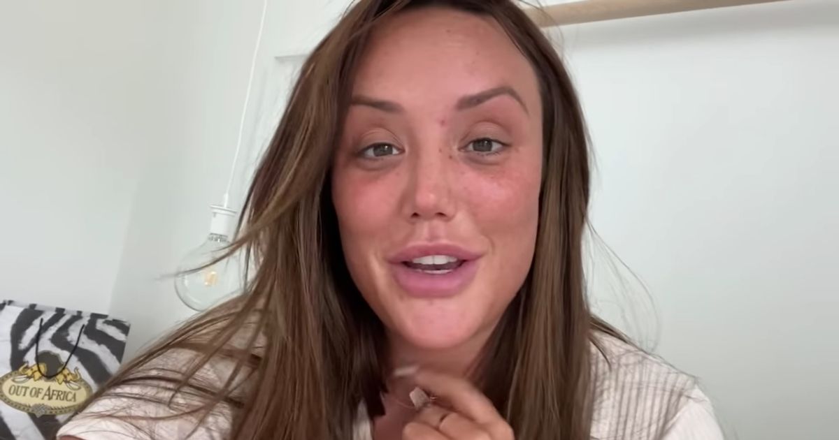 Charlotte Crosby dice que se `` hizo caca '' en Geordie Shore, pero se cortó la escena gráfica