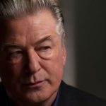 Piers Morgan dice que Alec Baldwin debería hablar sobre disparar 'en la sala del tribunal, no en una entrevista de televisión'