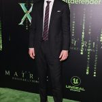 Salario de Keanu: Keanu Reeves regresa a su papel icónico de Neo en The Matrix Resurrections, debutando a la medianoche en HBO Max y en los cines el miércoles, con el salario del actor revelado.