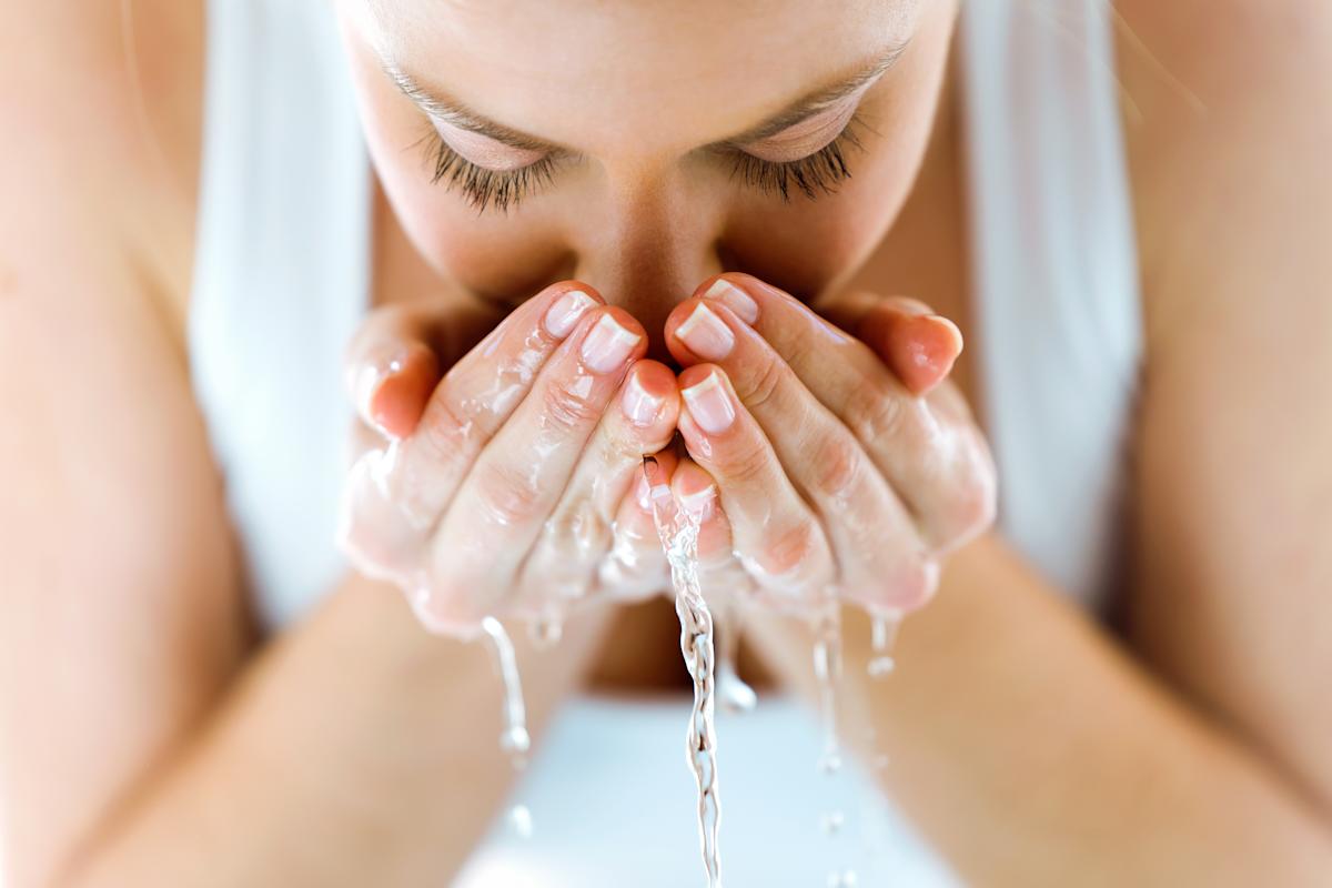 ¿Te estás lavando bien la cara?  Los pasos que deberías seguir todos los días