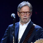 Eric Clapton dice que los medios sesgados lo motivaron a expresar opiniones contra las vacunas a través de una canción