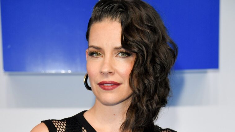 La estrella de Marvel Evangeline Lilly protesta contra los mandatos de Vax: "Esto no es saludable"