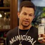 Mark Wahlberg revela por qué invirtió en la marca de tequila Flecha Azul