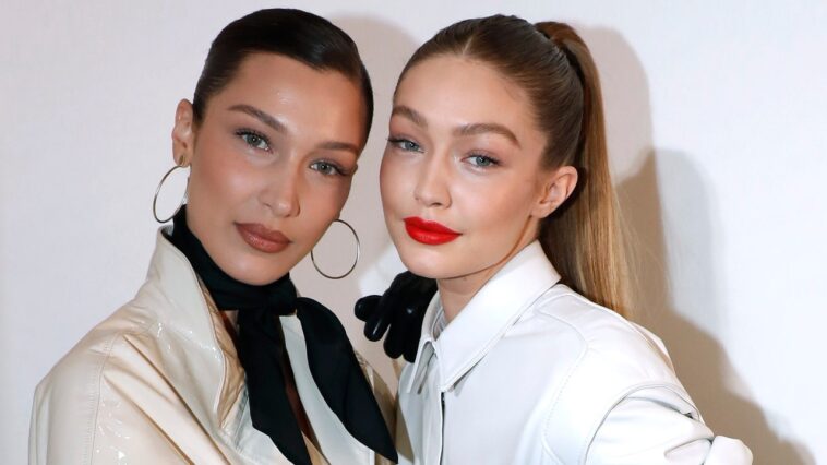 Bella y Gigi Hadid se decoloraron las cejas para un desfile de Versace