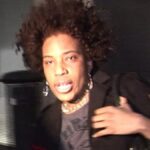 El himno nacional All-Star de la NBA de Macy Gray recibe una sonrisa de LeBron James