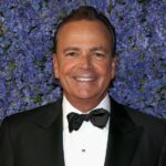 El magnate inmobiliario Rick Caruso dice que se postula para alcalde de Los Ángeles