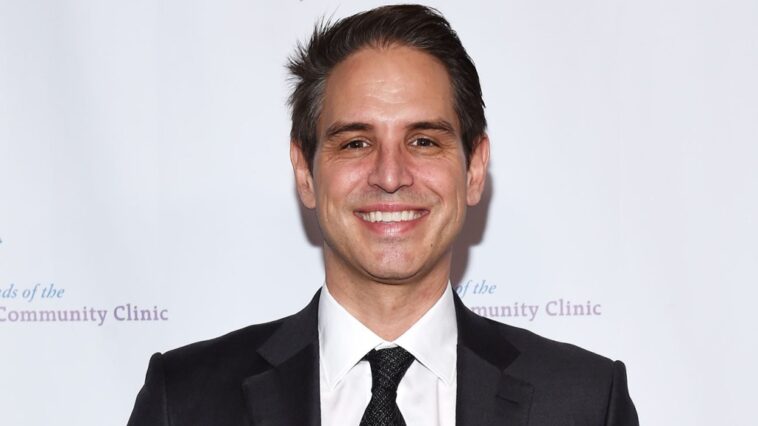 Greg Berlanti recibirá el premio Norman Lear Achievement de la PGA