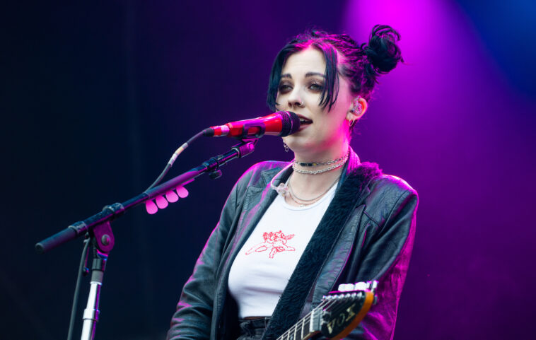 Pale Waves cancela más espectáculos debido a una enfermedad