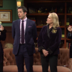 'SNL': Paul Rudd, Tina Fey, Steve Martin y más dan la bienvenida a John Mulaney al Five-Timers Club