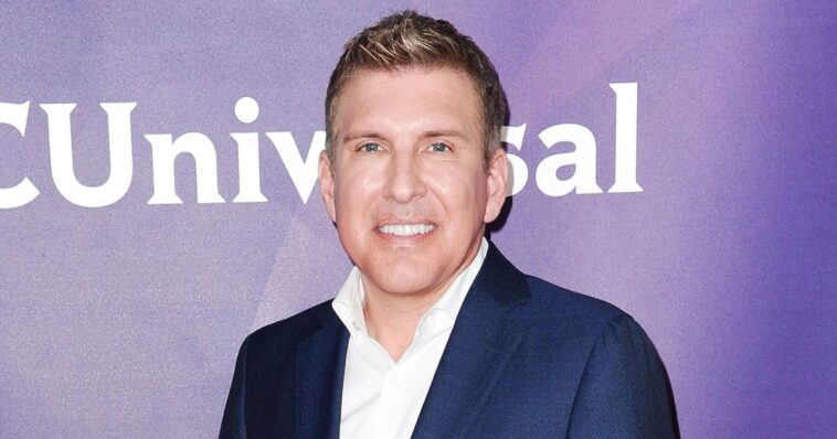 ¡DIOS MÍO!  Todd Chrisley pesa menos ahora que en la escuela secundaria