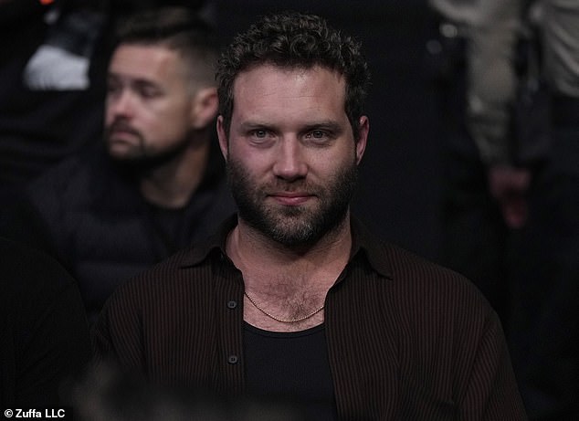 Haciendo una aparición: el actor australiano Jai Courtney (en la foto) hizo una rara aparición mientras asistía a una pelea de UFC en Las Vegas el sábado.