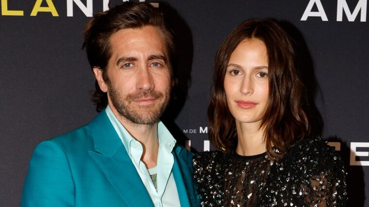 Jake Gyllenhaal y su novia Jeanne Cadieu acaban de hacer una rara aparición en la alfombra roja