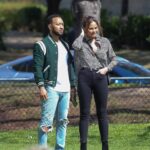 John Legend elogia a Chrissy Teigen por 'desmitificar' los tratamientos de fertilidad