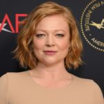 La estrella de 'Succession' Sarah Snook se pierde los Critics Choice Awards después de dar positivo por COVID-19