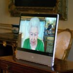 La reina Isabel II realiza audiencias virtuales más de una semana después de dar positivo por COVID-19