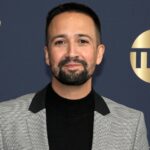 Lin-Manuel Miranda ya no asistirá a los Oscar después de que su esposa diera positivo por COVID-19