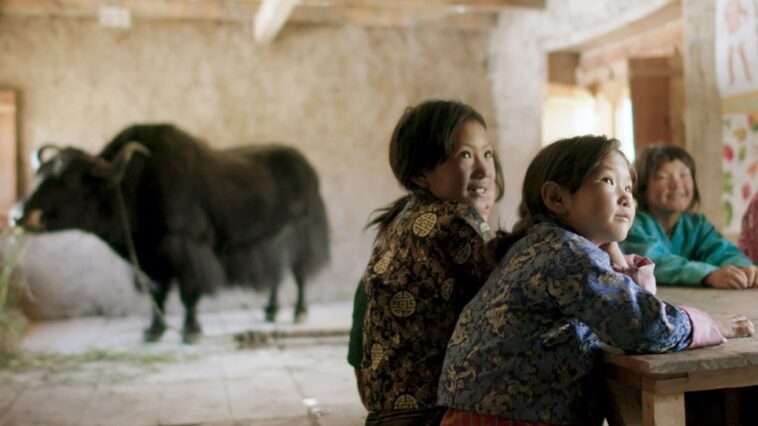 'Lunana: Un yak en el aula': Crítica de cine