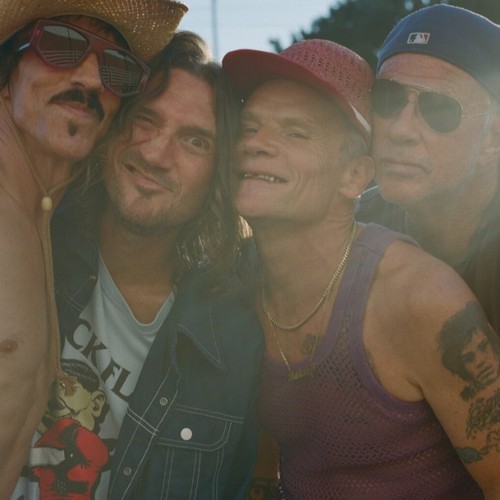 Red Hot Chili Peppers comparte nuevo sencillo divertido Poster Child