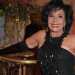 Shirley Bassey abre los premios BAFTA con 'Diamonds Are Forever'