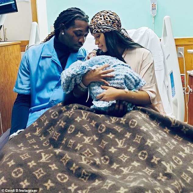 Apodo: El esposo de cuatro años de la ganadora del Grammy, Cardi B, el rapero de Migos, Offset, ideó el nombre de su hijo de siete meses, Wave Set Cephus, que no revelaron públicamente hasta el jueves (en la foto, el 4 de septiembre)