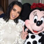 El viaje de Kardashian Disneyland aparentemente involucró el corte de línea