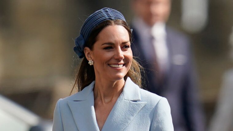 Kate Middleton y la princesa Charlotte usaron atuendos a juego para la excursión familiar de Pascua