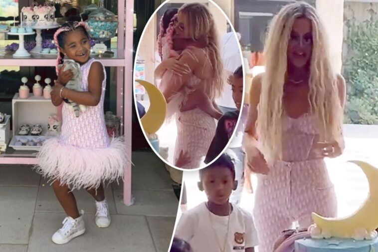 Khloé Kardashian y su hija True twin en Dior por su cumpleaños