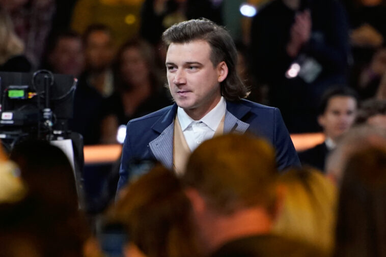 morgan wallen billboard music awards 2022 performance