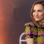 Maude Apatow se reúne con ella "Euforia" El elenco con un vestido corsé de Versace