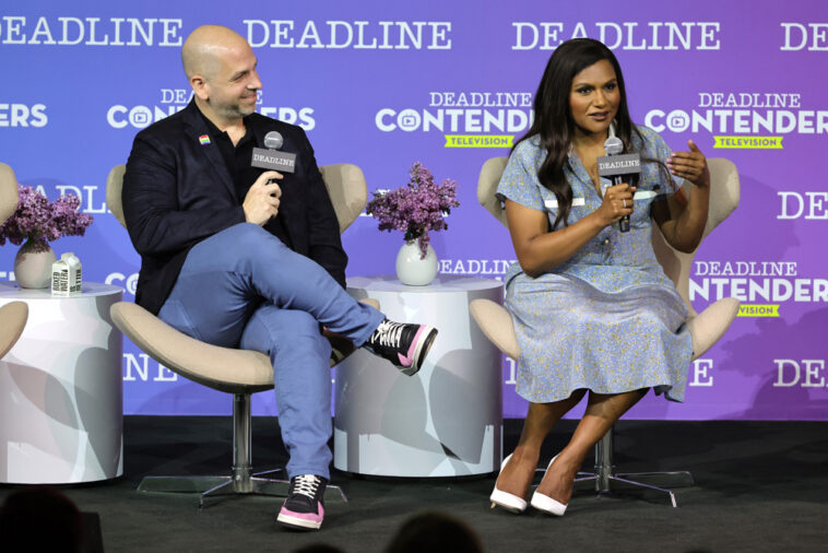 Mindy Kaling se apoya en 'La red social' para escribir 'La vida sexual de las universitarias' — Contenders TV