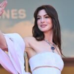Anne Hathaway eclipsa la alfombra roja de Cannes con su cola de lentejuelas blancas