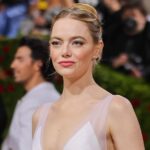 Emma Stone vuelve a usar su vestido de fiesta posterior a la boda en la Met Gala