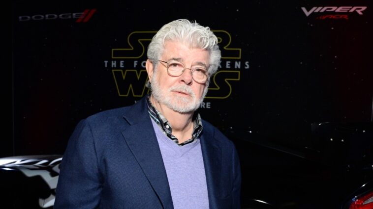 Esa vez que George Lucas accidentalmente (e hilarantemente) fotobombó un documental científico