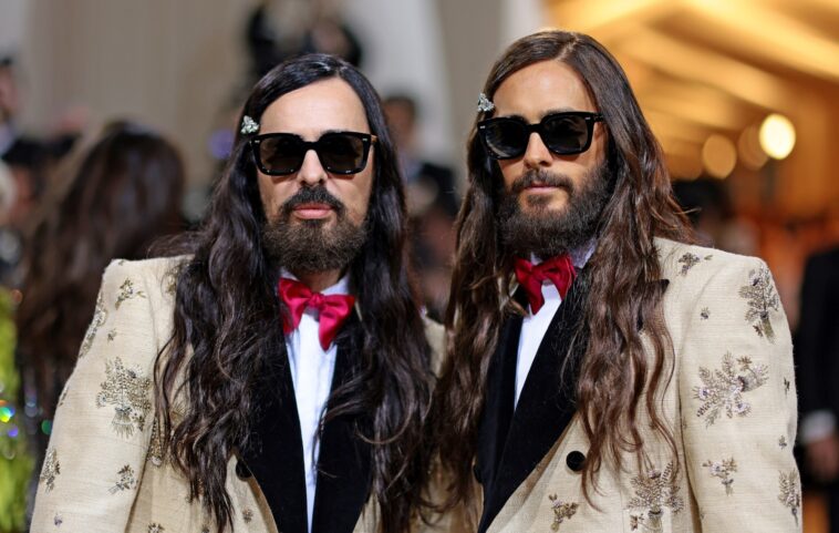 Jared Leto se une a Alessandro Michele de Gucci en trajes a juego en Met Gala