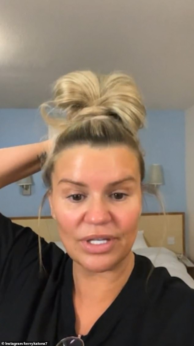 mal: Kerry Katona ha generado preocupación después de revelar que ha sido ingresada en el hospital