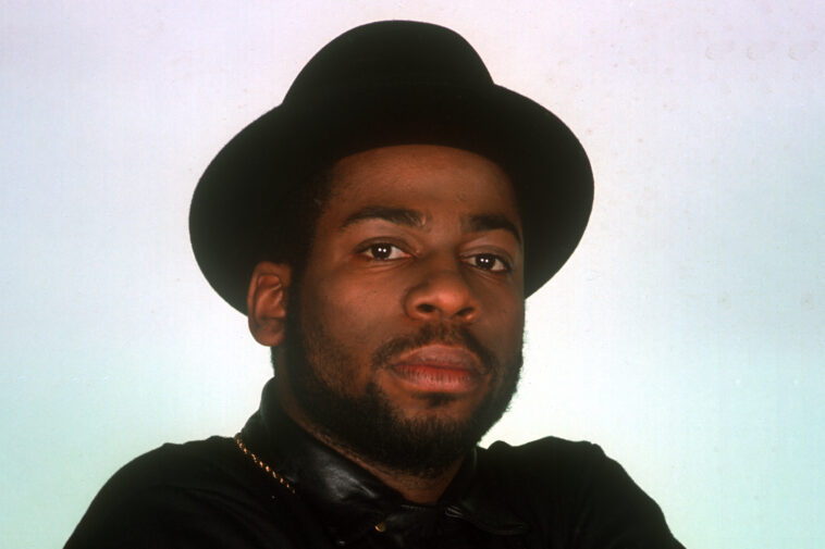 NEW YORK - 1985:  Jam Master Jay of the hip-hop group "Run DMC" pose for a studio portrait session in 1985 in New York, New York. (Photo by Michael Ochs Archives/Getty Images)