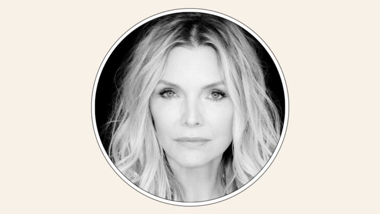 Michelle Pfeiffer protagonizará 'Wild Four O'Clocks' para el guionista de 'The Batman' Peter Craig y los productores de 'La La Land' y 'Drive'