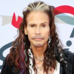 Steven Tyler de Aerosmith ingresa al programa de tratamiento después de una reciente recaída