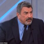 ¿Miedo?: Tom Selleck reveló que estaba 'muerto de miedo' cuando lo contrataron para interpretar al novio de Monica en la exitosa comedia Friends en 1995