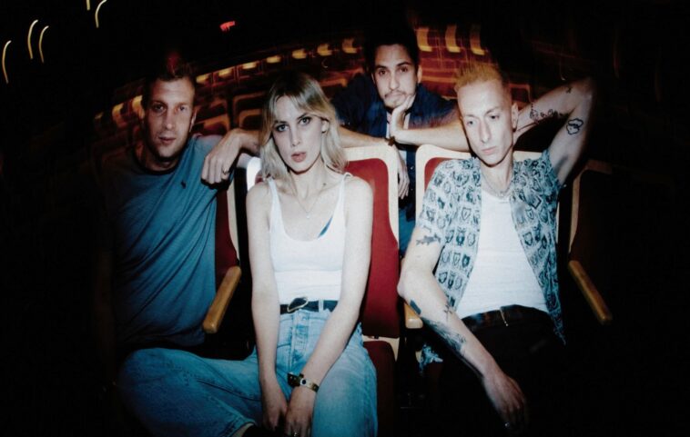 Wolf Alice anuncia el EP de canciones de cuna 'Blue Weekend' y comparte una nueva versión de 'The Last Man On Earth'