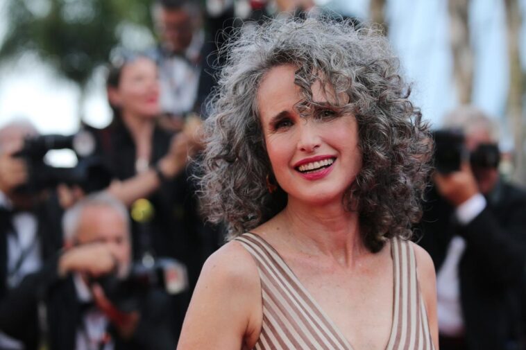 Andie MacDowell dice que es 'más feliz' con canas