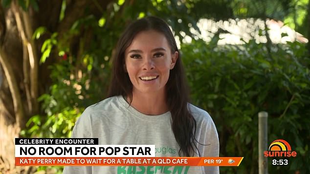 Indianna Paull, la camarera de Queensland que chocó con Katy Perry en una mesa de café, compartió nuevos detalles de su vergonzoso encuentro con la estrella del pop mundial durante una entrevista con Sunrise el jueves.